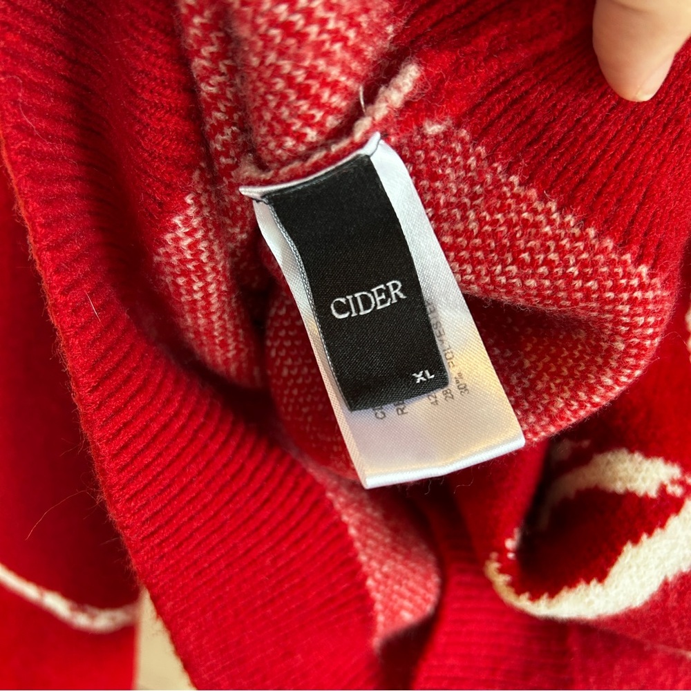 Cider Red Crewneck Sweater with Cream Ribbon Pattern - Picture 4 of 6